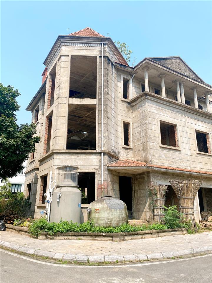 Bán nhanh căn góc song lập 198m2 siêu bề thế khu hồ bảo sơn, giá chỉ ngang căn thường