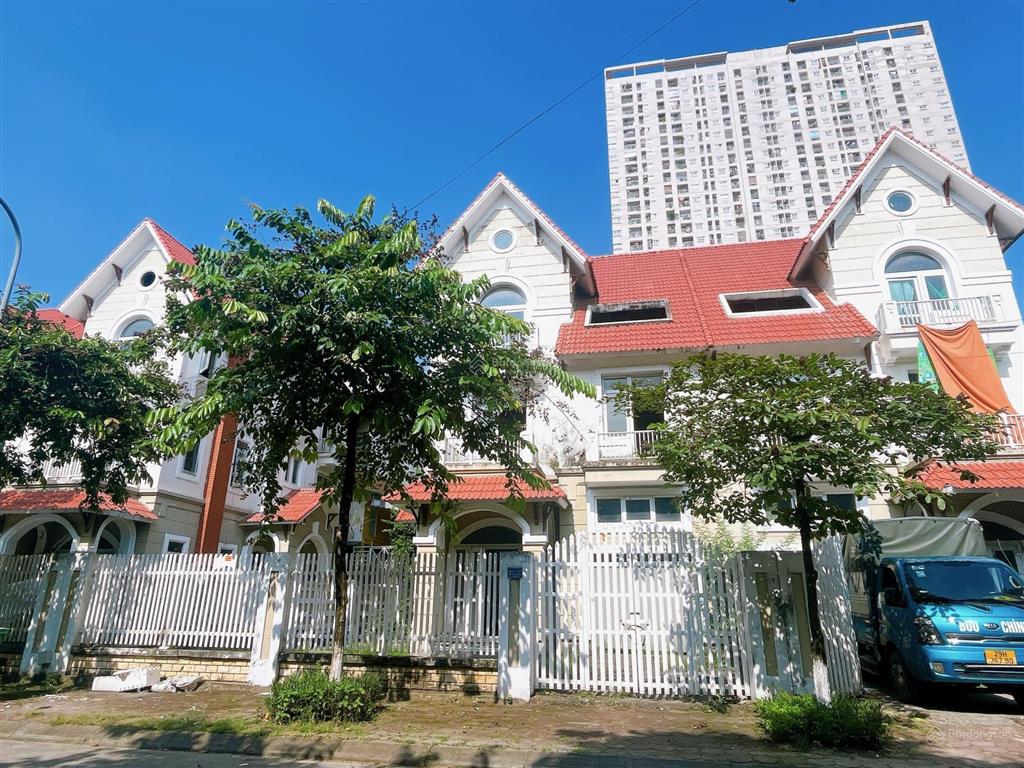 Biệt thự duy nhất giáp smart city cần bán, song lập 240m2, giá 42 tỷ