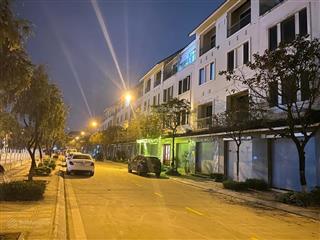 Bán nhanh trong tháng căn liền kề 60m2 mặt kênh và vườn hoa thoáng nhất khu b geleximco