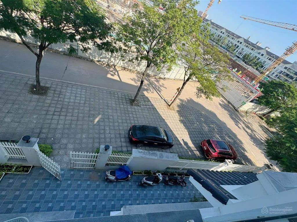 Cho thuê sàn 114m2 khu c geleximco, cách aeon mall hà đông chưa đến 1km, giá 10tr/tháng