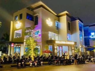 Siêu phẩm biệt thự hoàng thành view hồ vị trí kim cương  0945 362 ***