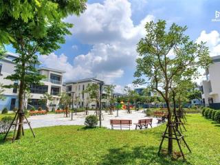 Bán an quý villa mặt vườn hoa và đường đi bộ phía sau, dt 198m2 giá nhỉnh 41 tỷ.  0931 133 ***