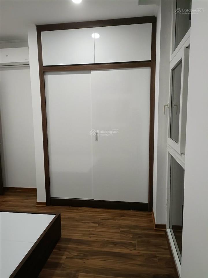 Cần bán căn hộ 94m2/ 3 ngủ chung cư usilk giá 5.75 tỷ
