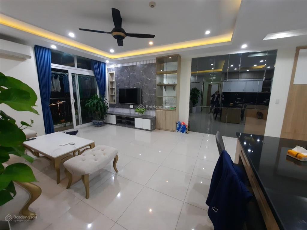 Cần bán gấp 116m2 chung cư usilk, 3 ngủ nội thất rồi giá 6,4 tỷ,