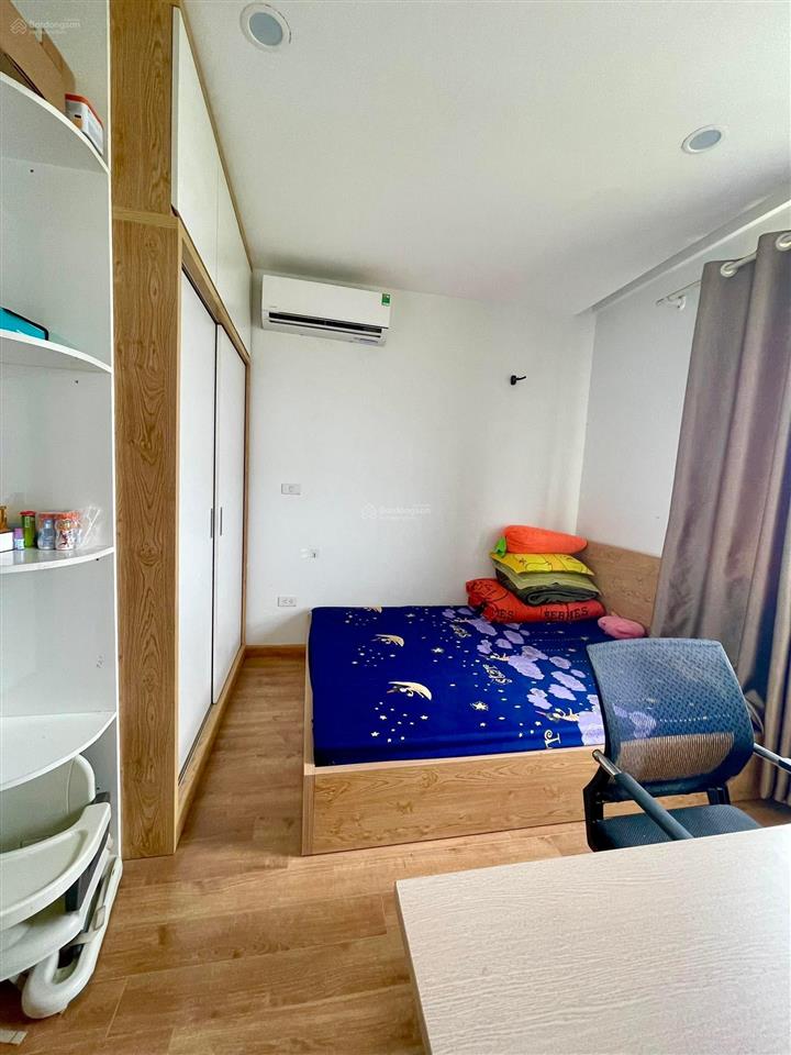 Chuyển nhượng căn hộ 91m2 tòa ct4 kđt văn khê giá 5,6 tỷ