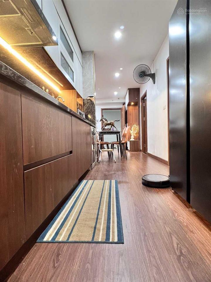Cần chuyển nhượng gấp căn hộ 100m2, 2pn chung cư ct6 văn khê. giá 5.05 tỷ nội thất rồi