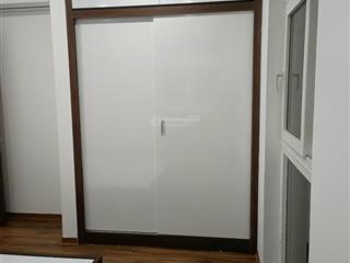 Cần bán căn hộ 94m2, 2 ngủ chung cư usilk, giá 6,4 tỷ