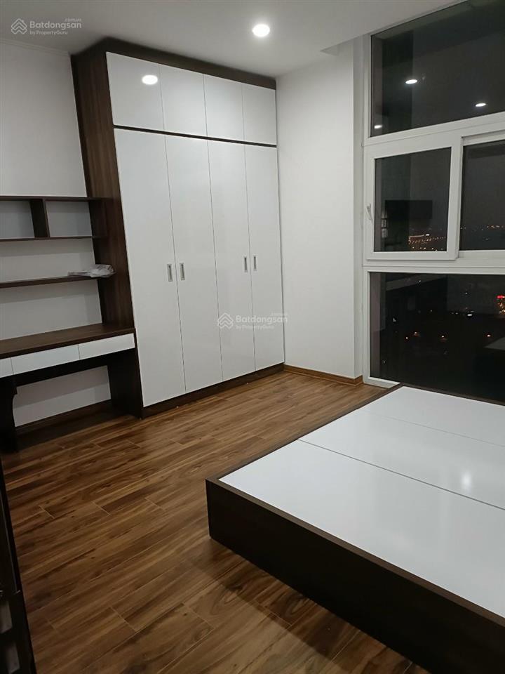 Cần bán căn hộ 94m2, 2 phòng ngủ chung cư usilk, giá 6,25 tỷ