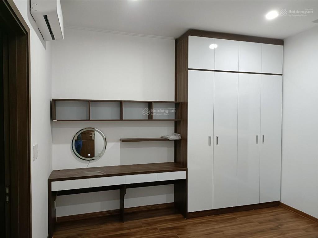 Cần bán căn hộ 94m2, 2 phòng ngủ chung cư usilk, giá 6,25 tỷ
