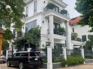 Bán biệt thự đơn lập kđt thiên đường bảo sơn.lô góc mặt hồ 3 mặt tiền.