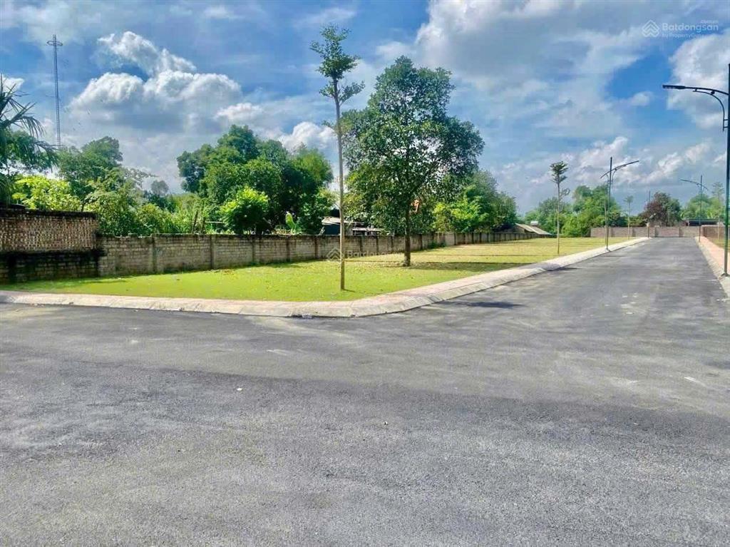 Tôi có 2 suất ngoại giao tx sơn tây muốn để lại cho ai có nhu cầu chỉ 950tr/ lô gần trường đại học