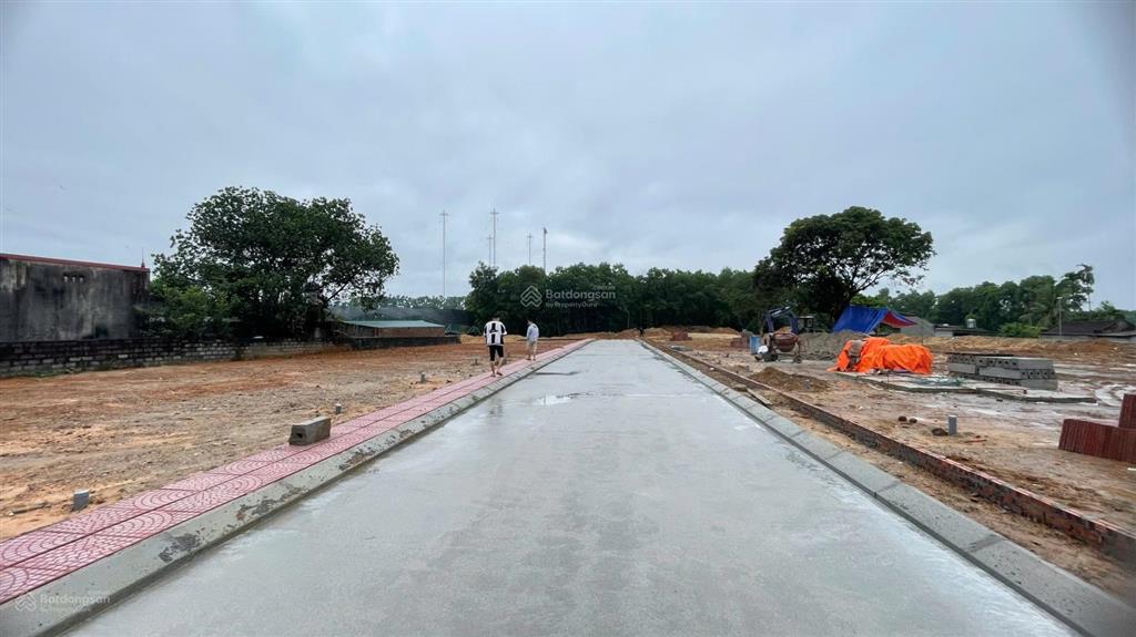 Tôi có 2 suất ngoại giao tx sơn tây muốn để lại cho ai có nhu cầu chỉ 950tr/ lô gần trường đại học