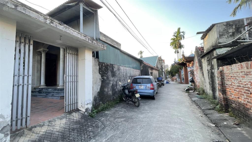 Chính chủ bán đất 80m2 tại xã phụng châu, 4tỷ2 đường ô tô đỗ cửa thông gần chợ