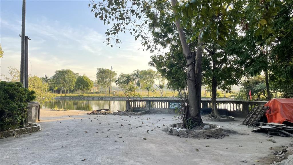 Chính chủ bán đất 80m2 tại xã phụng châu, 4tỷ2 đường ô tô đỗ cửa thông gần chợ