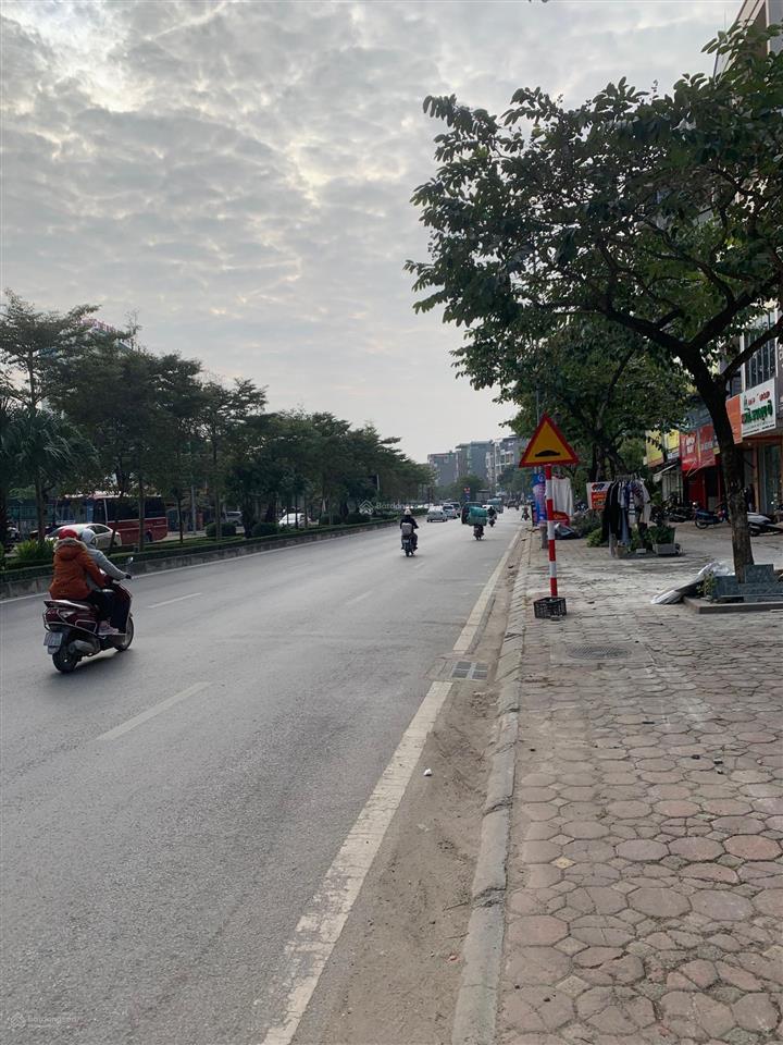 Bán gấp mảnh đất 50m2 mặt đường lê trọng tấn, kinh doanh siêu đỉnh