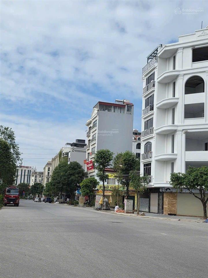 Bán đất khu 16, dt 50m2 mt 5m hướng đông nam, giá tốt