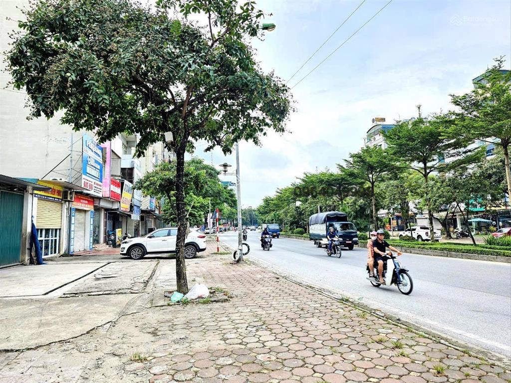 Bán 200m2 đất mặt phố lê trọng tấn. vị trí vip. duy nhất, giá cũng tốt nhất