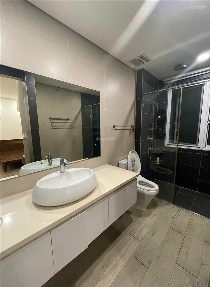 Cho thuê liền kề 3 phòng ngủ đủ đồ giá 28 triệu tại parkcity hà nội