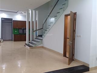 Cho thuê liền kề 4pn, 5vs, 95m2 tại làng việt kiều châu âu euroland, 27 triệu vnd giá siêu rẻ