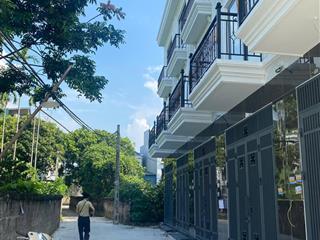 Bán nhà riêng 2 mặt thoáng ô tô đỗ cửa ở đại thành gần đai học phenika giá nhỉnh 4tỷ.  0906 204 ***
