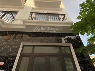 Chính chủ bán nhà đẹp ôtô đỗ tận cửa,ngay đh thể dục thể thao 4 tầng, full nội thất. giá 3.15 tỷ.