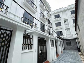 Nhà rộng, ngõ to ôtô đỗ cửa(3t 70m2 full nội thất)phụng châu  chương mỹ. giá 3.8tỷ, ngay đhtdtt