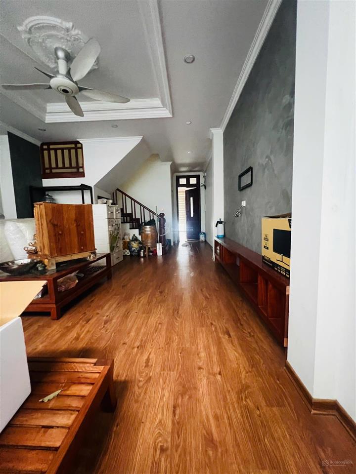 Bán liền kề văn phú, vị trí kinh doanh ( phố tống tất thắng) dt 80m đg 19,5m vừa ở vừa cho thuê