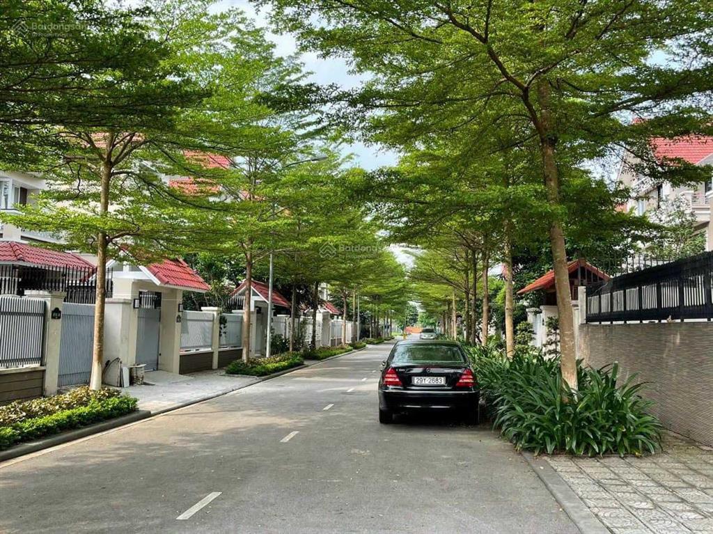 Gia đình cần bán 65m2 đất dịch vụ thôn yên lũng, xã an khánh, hoài đức, hà nội 105tr/m2