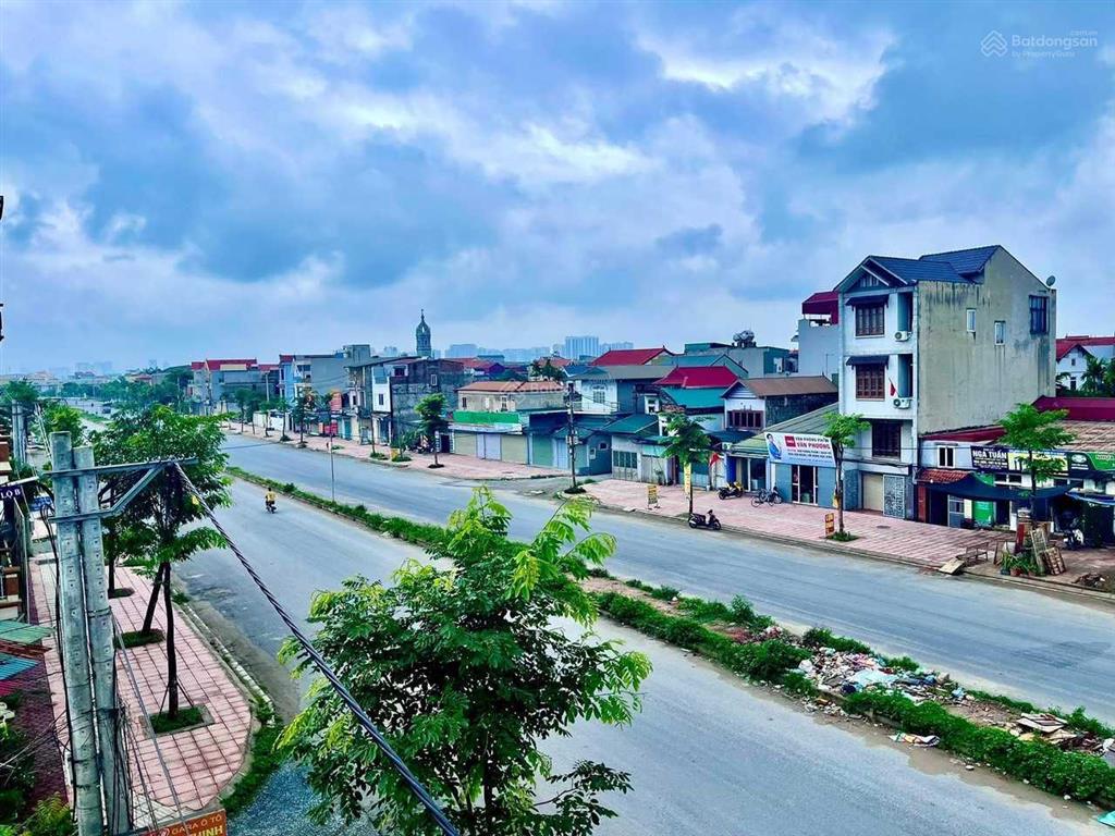 Gia đình cần bán 60m2 đất dịch vụ (đất ở lâu dài)vị trí đẹp xã lại yên, hoài đức, hà nội