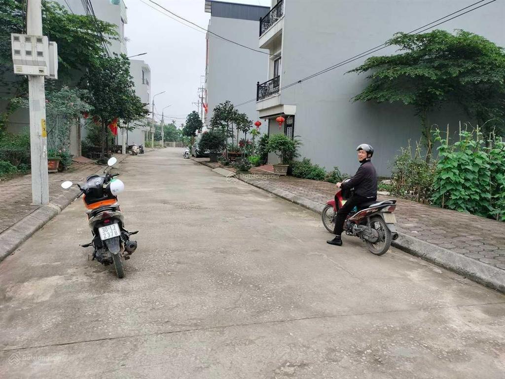 Bán đất dịch vụ xã an khánh, hoài đức. diện tích 37,4m2