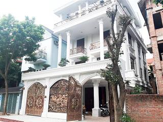 Bán căn biệt thự 225m2*3,5 tầng, khu đt xa la. vị trí vip nhất khu vực. mặt tiền 11m.