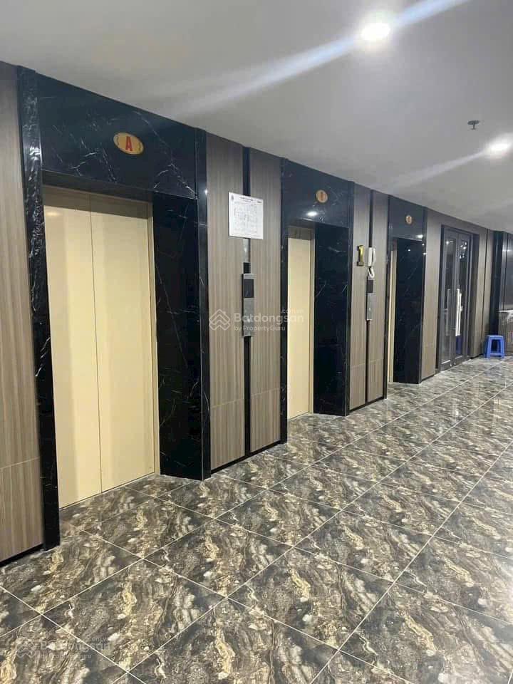 Bán căn hộ 101m2 căn góc (3pn, 2vs) ct4 p. yên nghĩa tp hà nội giá nhỉnh 6 ,x tỷ.  0985 080 ***