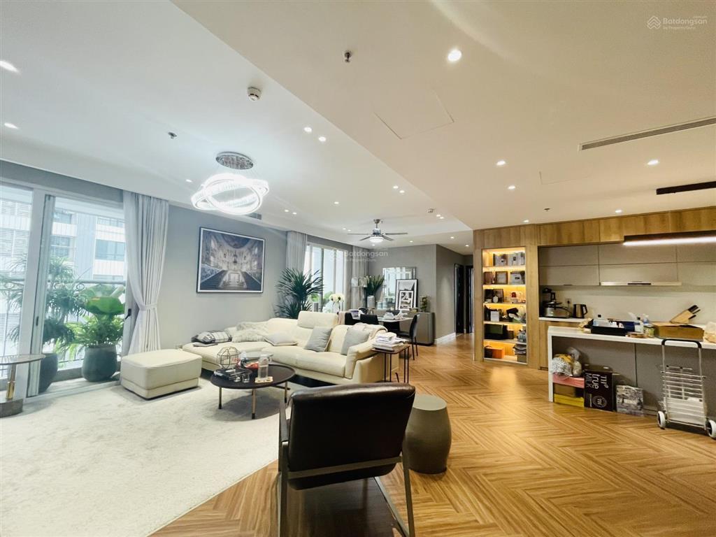 Hàng hiếm! căn hộ 4pn rộng nhất times city, 200 m2, giá 21 tỷ, có slot ô tô