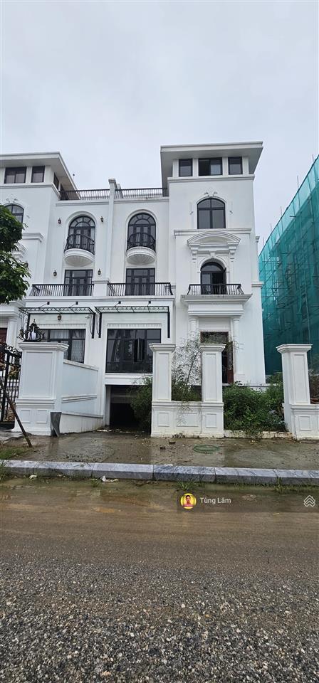 Ảnh thật  louis 2 bt2  góc 3 mặt tiền. hạ tầng đồng bộ, dân cư về ở ~80%, mặt vườn hoa trung tâm