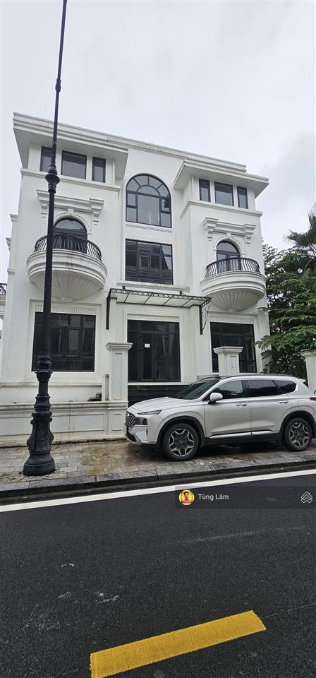 Ảnh thật  louis 2 bt2  góc 3 mặt tiền. hạ tầng đồng bộ, dân cư về ở ~80%, mặt vườn hoa trung tâm