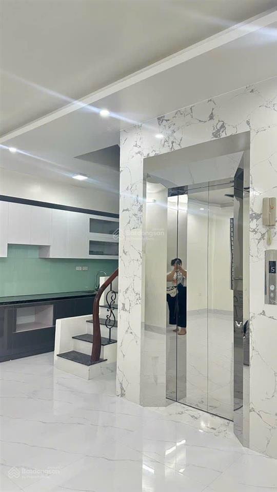 Bán nhà minh khai 52,5m2 x 5 tầng, thang máy, ngõ thông, ngay sát times city 0989 212 ***