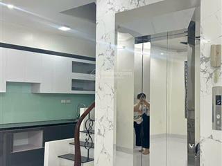 Bán nhà minh khai  52,5m2 x 5 tầng, thang máy, ngõ thông, ngay sát times city  0989 212 ***