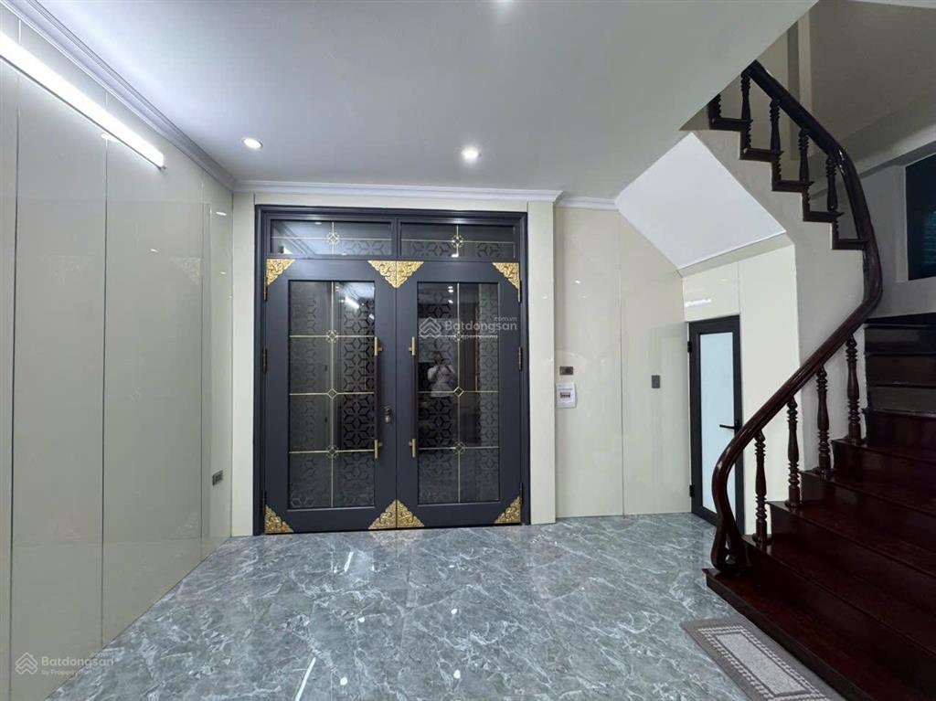 Bán nhà 5 tầng tại ngõ 553 giải phóng, quận hoàng mai  hà nội