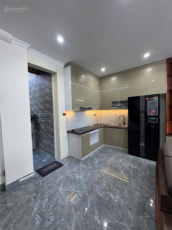 Bán nhà 5 tầng tại ngõ 553 giải phóng, quận hoàng mai  hà nội