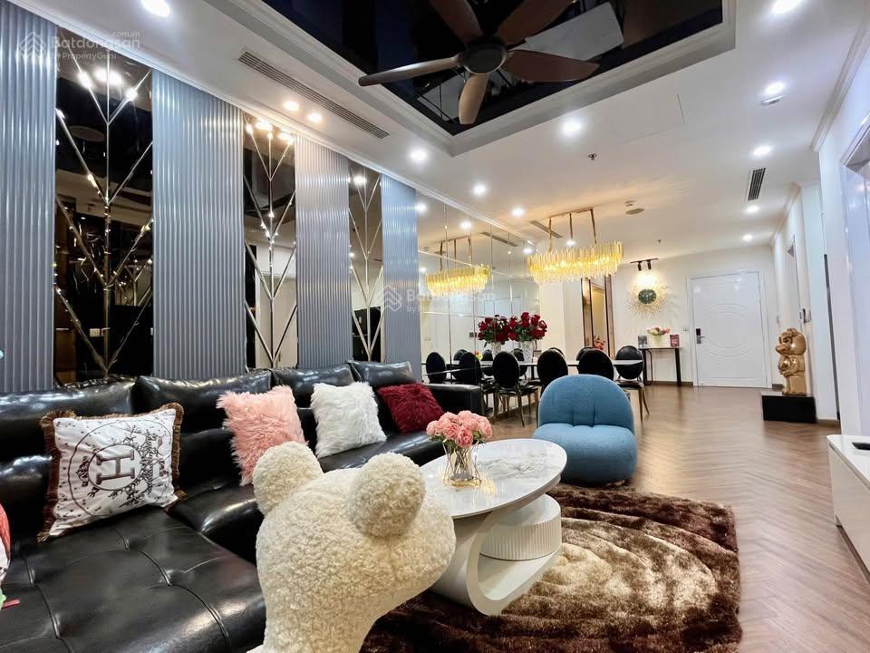 Bán căn góc 3pn sáng  120m view siêu đẹp tòa park 7.  0901 793 ***