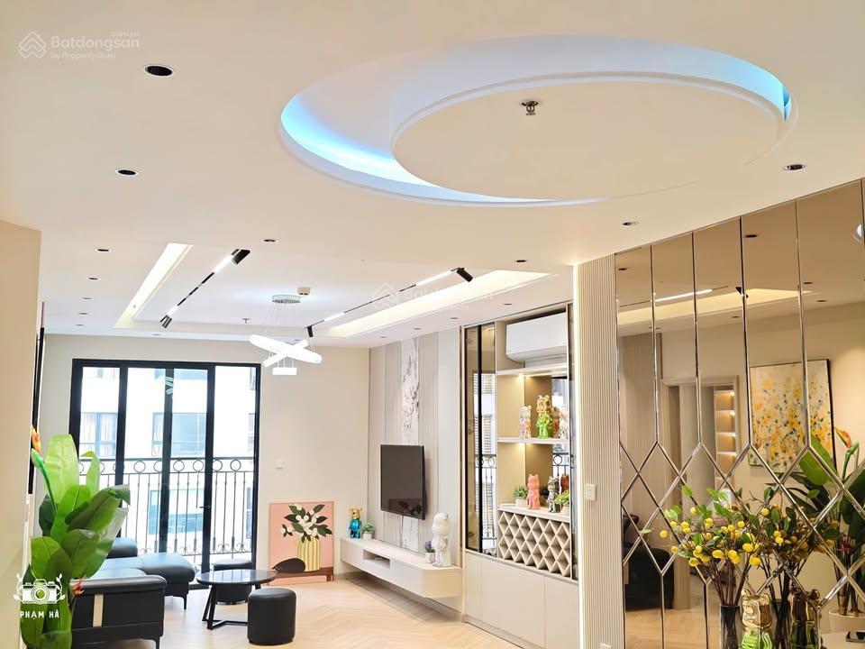 Rẻ quá! cần bán nhanh 3 phòng ngủ 117m2  giá 13.5 tỷ times city , bc hướng nam.  em 0901 793 ***