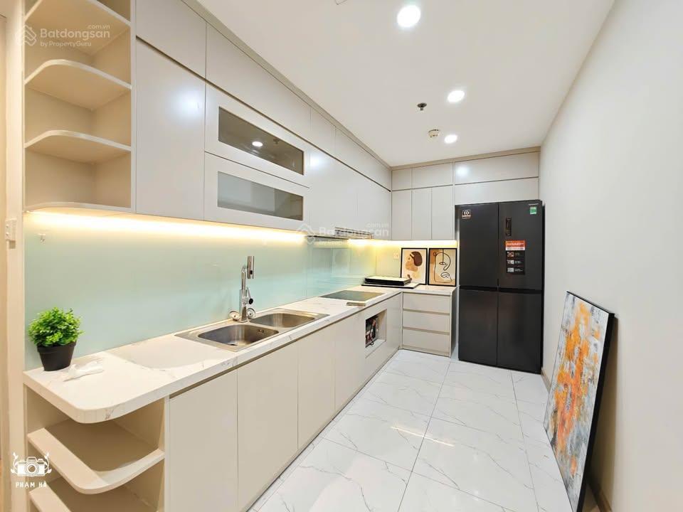 Rẻ quá! cần bán nhanh 3 phòng ngủ 117m2  giá 13.5 tỷ times city , bc hướng nam.  em 0901 793 ***