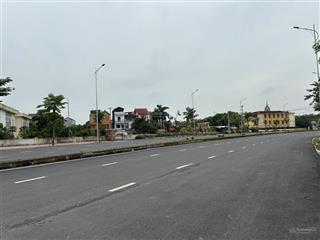 Hàng hiếm còn sót lại lô đất duy nhất mặt đường chính 30m dịch vụ lại yên. mặt tiền rộng, vuông đẹp