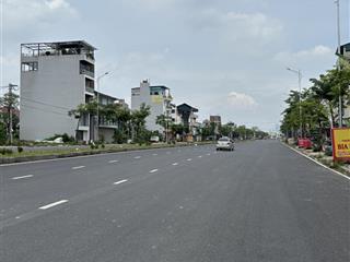 Vì sao đầu tư đất lại yên lại không thể bỏ qua những lô đất này. mời  ngay để biết thêm tt.