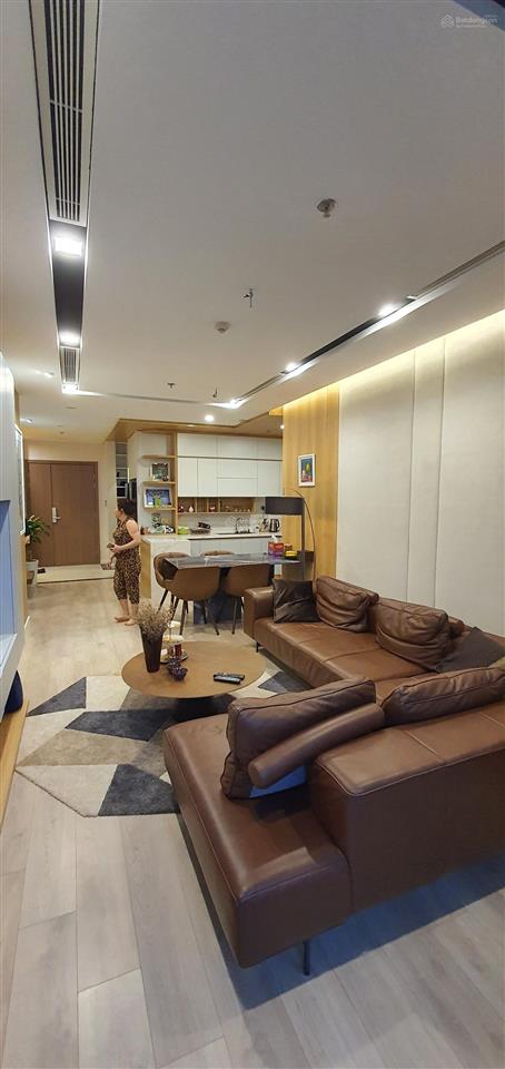 Em bán căn hộ 115m2 3pn chung cư vinhomes metropolis ban công đông nam mát mẻ view vườn hoa