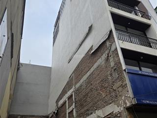 Diện tích đất 84m2 ngoài 5m mt 5.20m, giá 24 tỷ có thương lượng chút