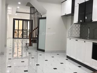 Nhà 5,5 tầng mới xây  ngõ 82 đường nguyễn an ninh hoàng mai, hà nội. ( giá chào bán 14,5 tỷ )