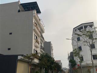 Chính chủ bán nhà 4 tầng đầy đủ nội thất, hướng đn, sổ đỏ chính chủ, trong khu đấu giá x1 đông la