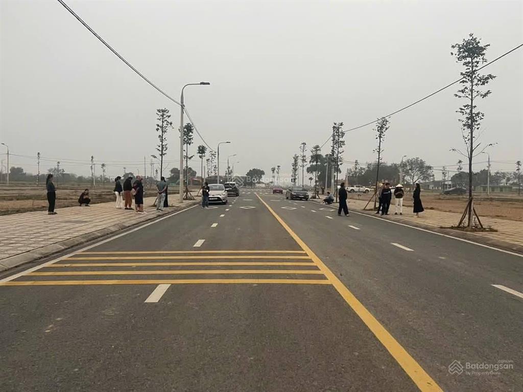 Gía khởi điểm 13tr/m2 giá chúng đấu giá hon giá khởi điểm 0,9 em bán chênh nhẹ cho nhà đầu tư.