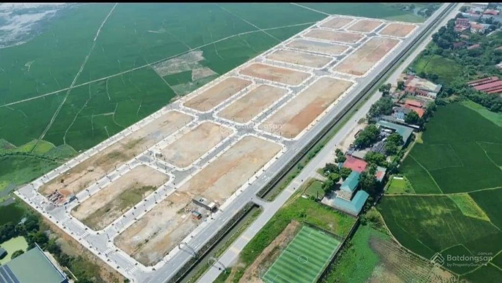 Em bán băng 1 nhà vác lâm thao phú thọ. lk209 diện tích 100m2 giá 2ty4 .   0936 488 ***
